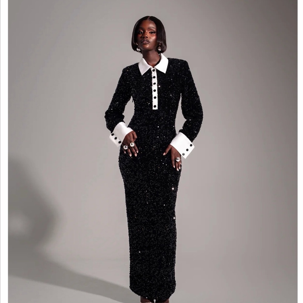 OFUURE Elegant Black Maxi Dress with White Accents